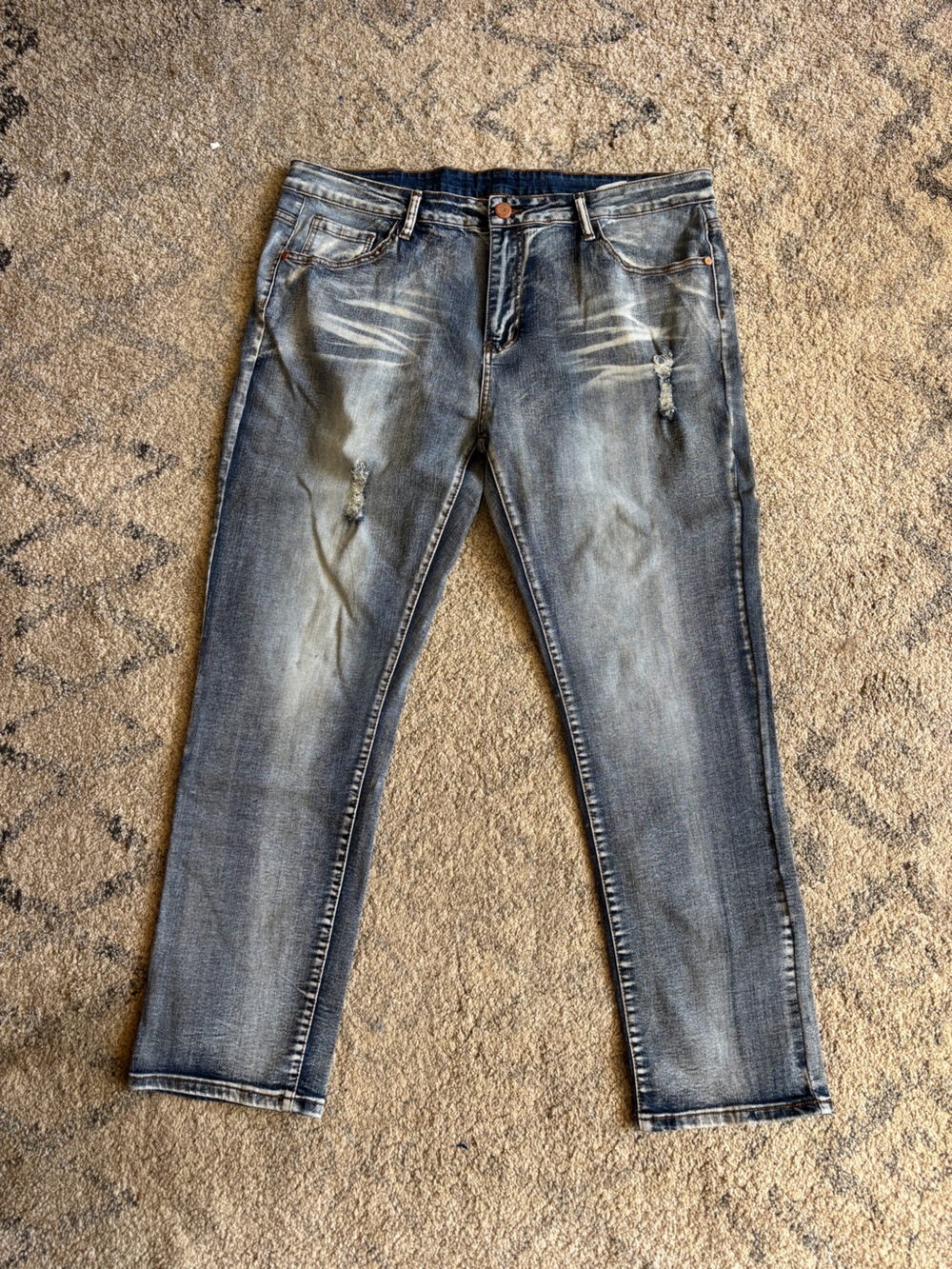 Classic Men's Skinny Jeans in Washed Blue with Fading